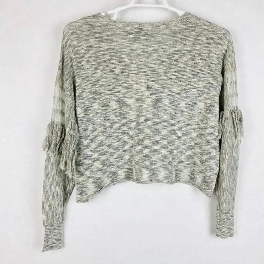 WILDFOX Sweater Sz M Gray V-neck Cropped Fringed Sleeve Knit Long Sleeve Summer